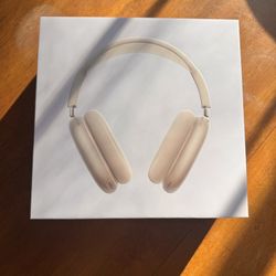 AirPod Max Gen 2 Starlight