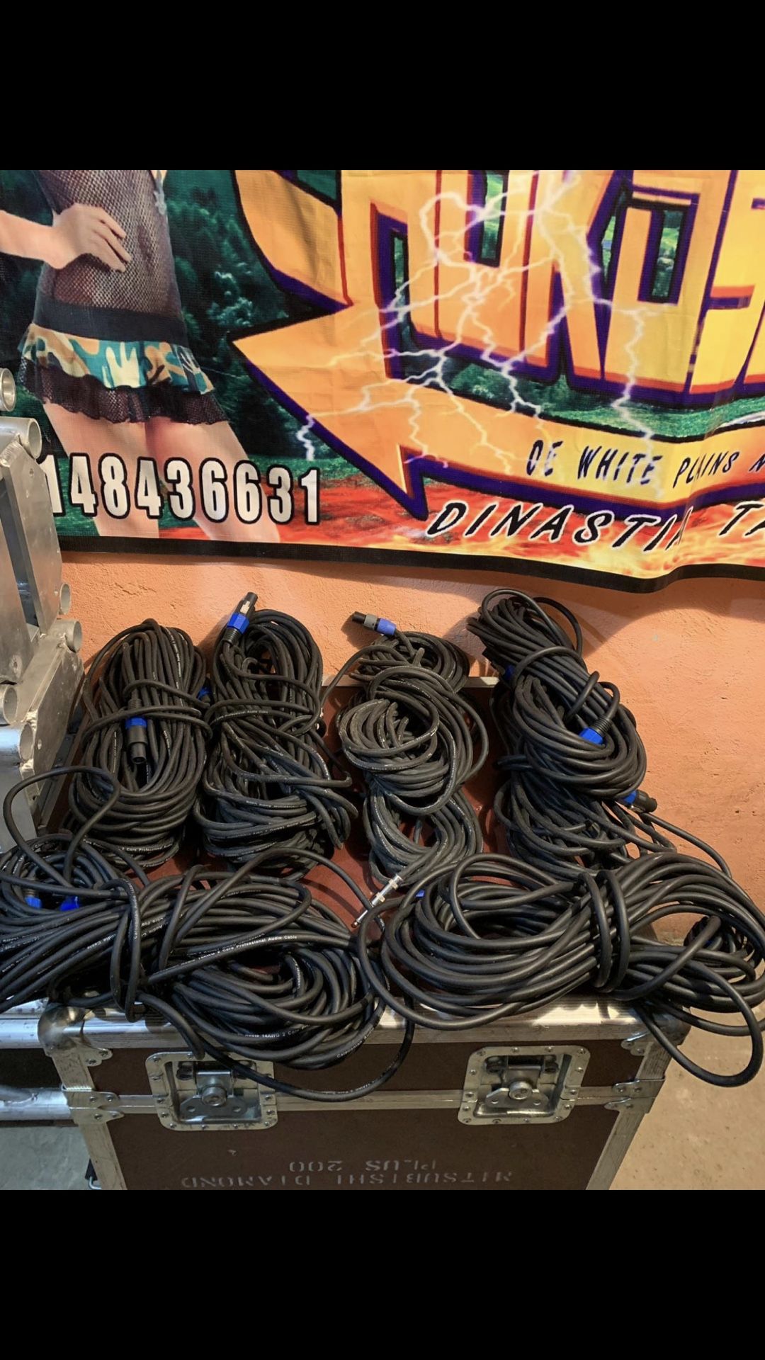 10 cables 50 y 25 ft $250