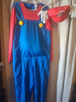 Super Mario costume