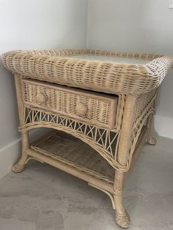 ANTIQUE RATTAN SIDE TABLE w/ DRAWER & GLASS INLAY - LIKE NEW, GREAT CONDITION