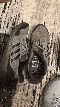 men’s shoes size 11.5