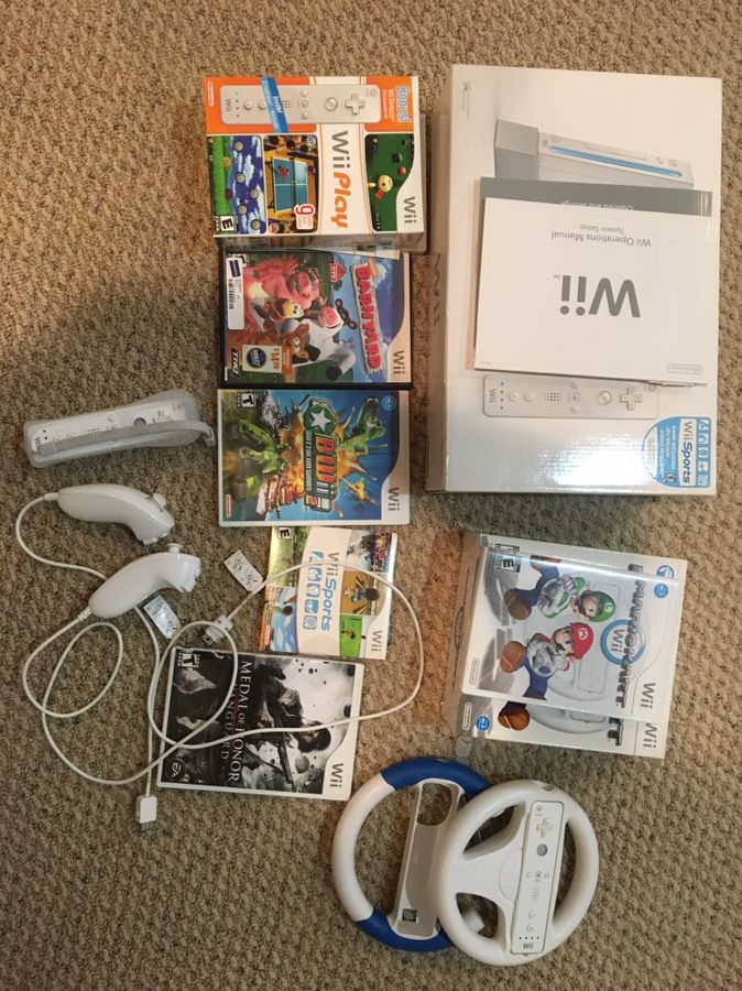 Wii console sports bundle and games