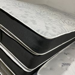 Full Regular Set New In Plastic Free Delivery In Atlanta 