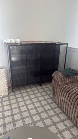Metal & Glass Shelf Display