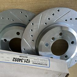 BMW 330ci 330i 330xi 01-05 Front Drill Slot Rotors Ceramic Pads