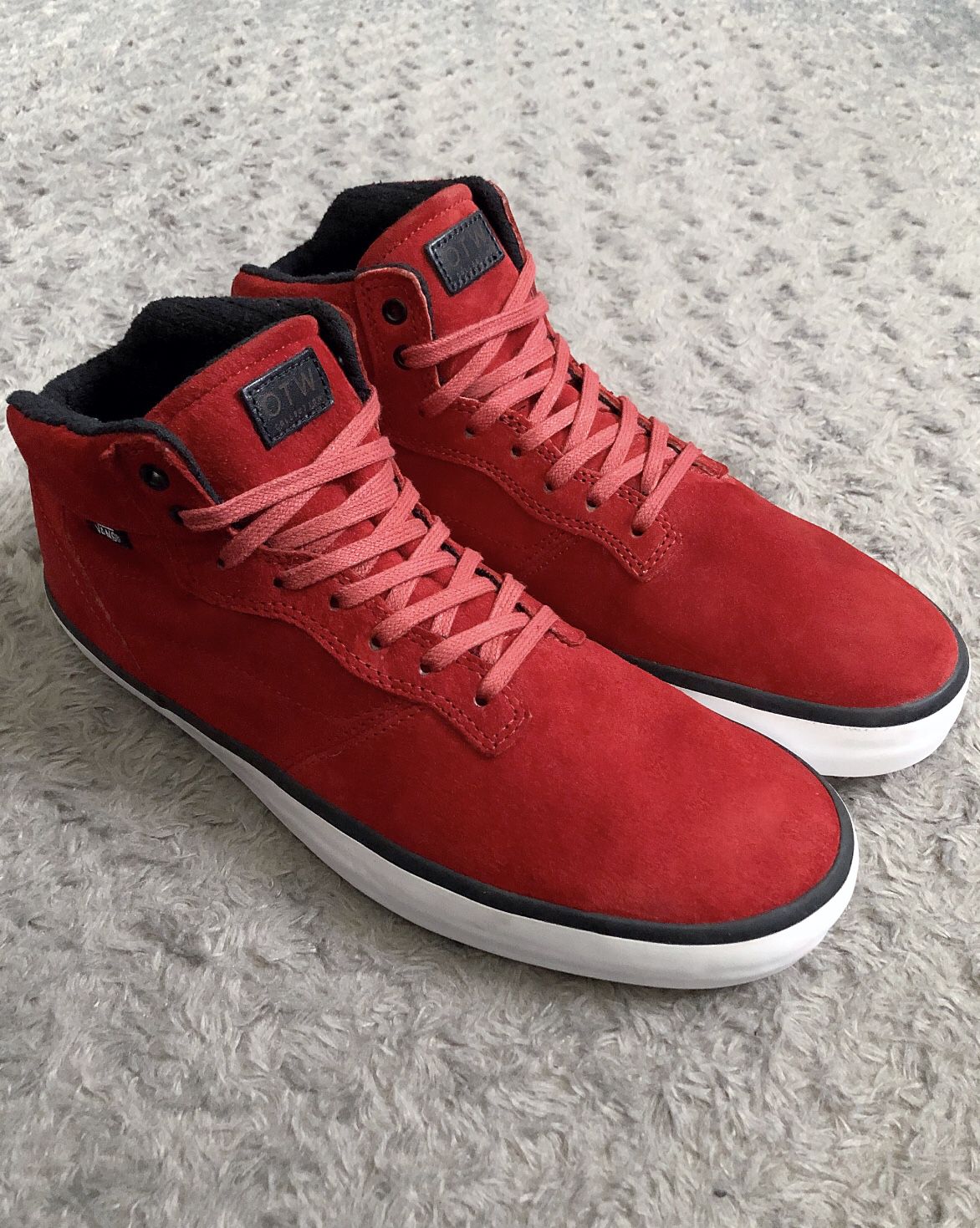 Men’s Vans OTW Piercy Mid Hi-Top retail $108 size 9.5 Like new! Great condition Skateboard Shoes Suede color Red
