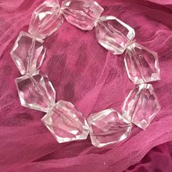 Gorgeous Vintage Lucite Bracelet 
