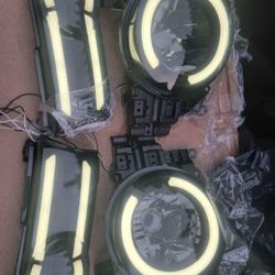 07-14  Fj Cruiser LED 4pc sequential headlights