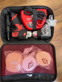 Milwaukee M12 Cordless Tool Kit
