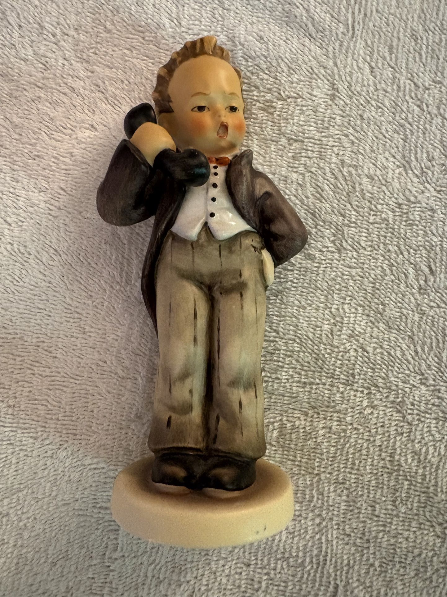 HUMMEL GOEBEL FIGURINE "Chef Hello" PORCELAIN