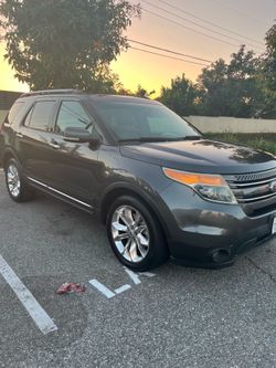 2015 Ford Explorer