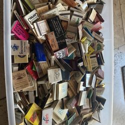Vintage lot collection of matches match books 1960s to 90s 10 pounds hundreds 