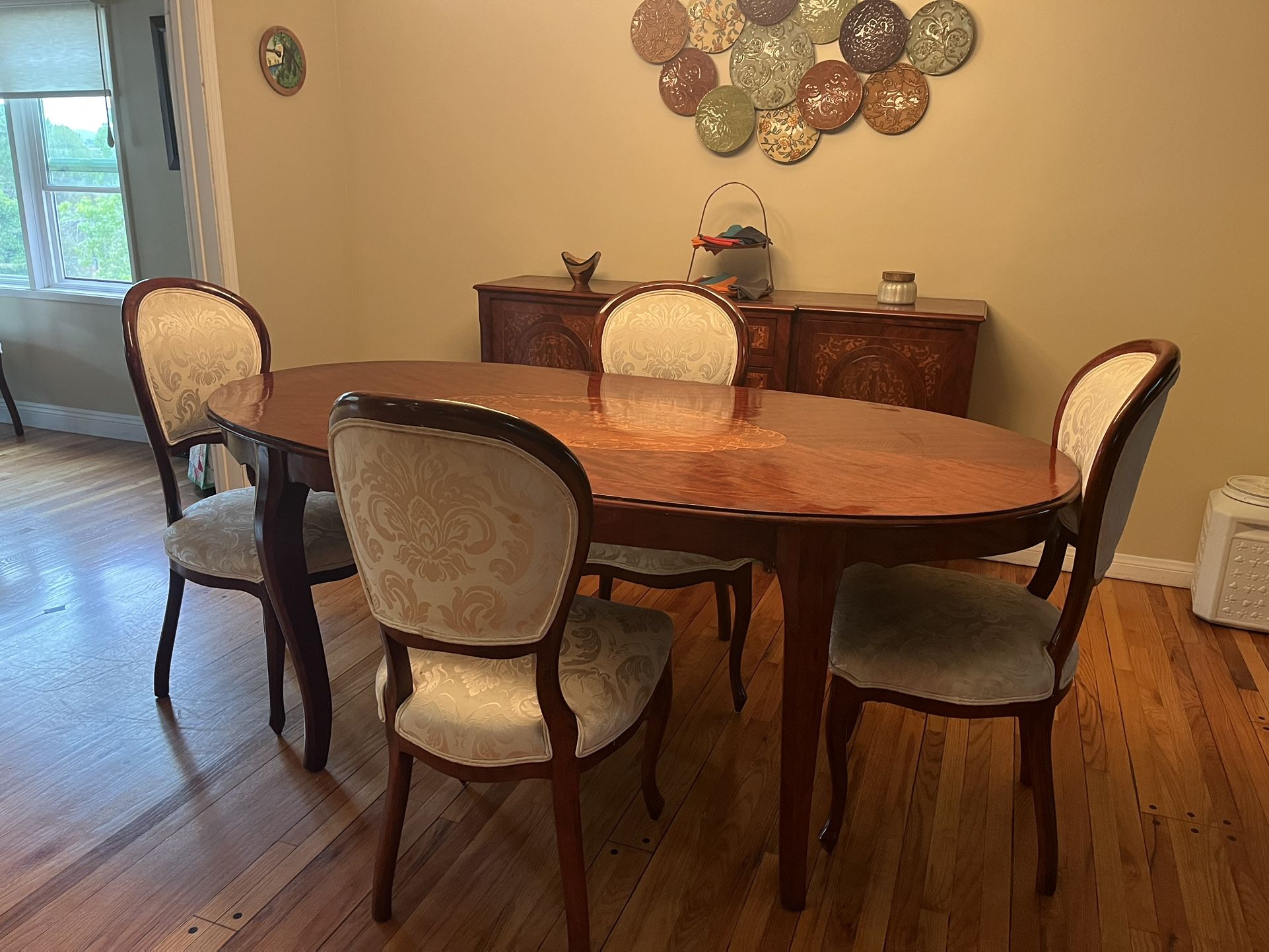 Italian Table/Dining Chairs