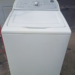 Excellent Condition! Whirlpool Cabrio Heavy Duty Super Capacity Washing Machine!