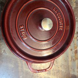 Staub LA Cocotte Dutch Oven- Beautiful Red/maroon Color-10 Inch