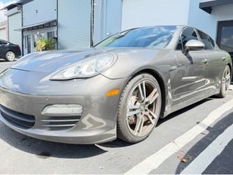 Porsche Panamera S