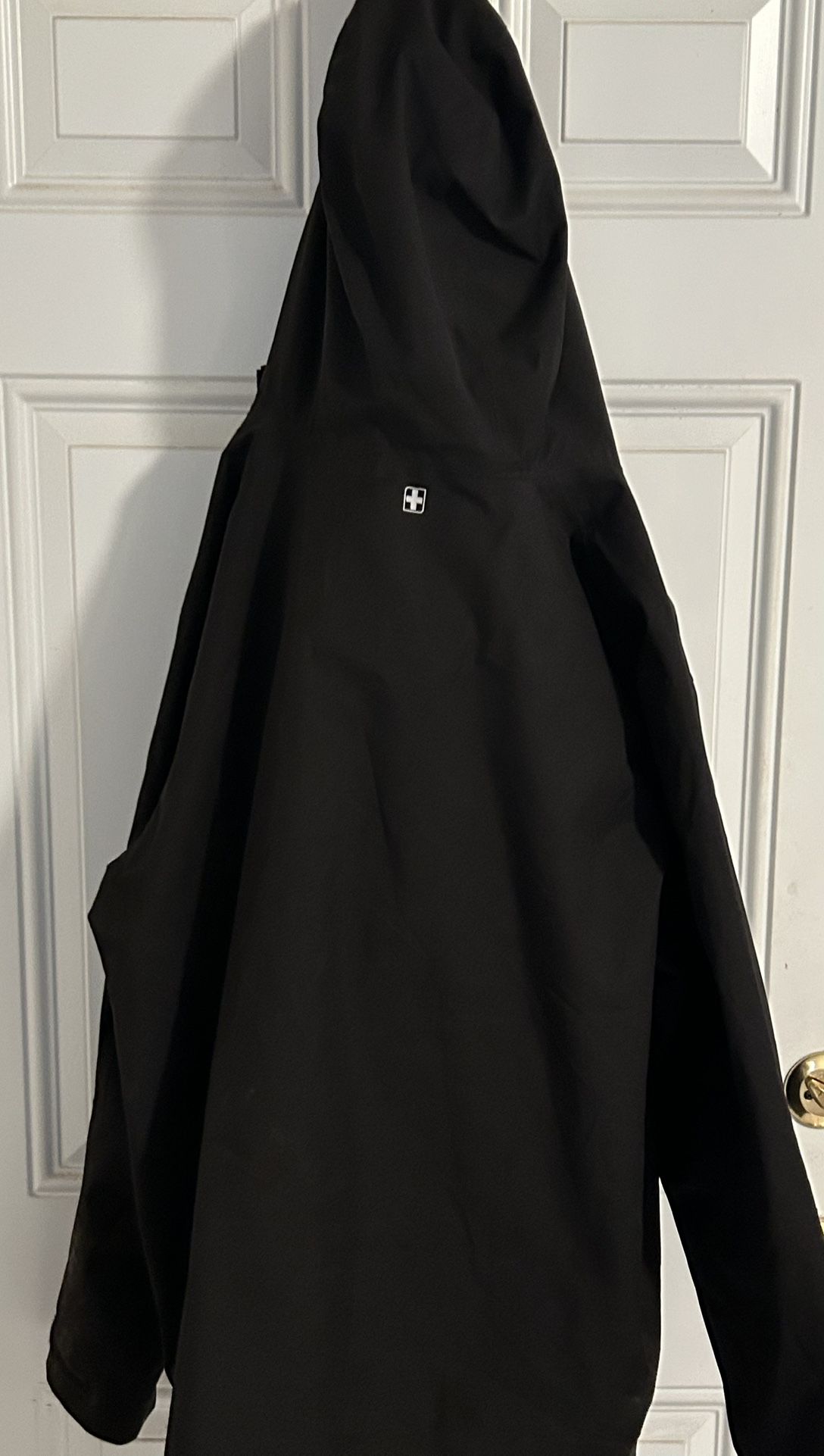 Swiss Tech Hooded Rain Jacket. (L)
