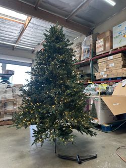 Home Decorators 7.5ft. Yorkshire Twinkling Fir LED Pre-Lit Tree