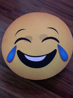 HALLOWEEN Lol emoji mask $4