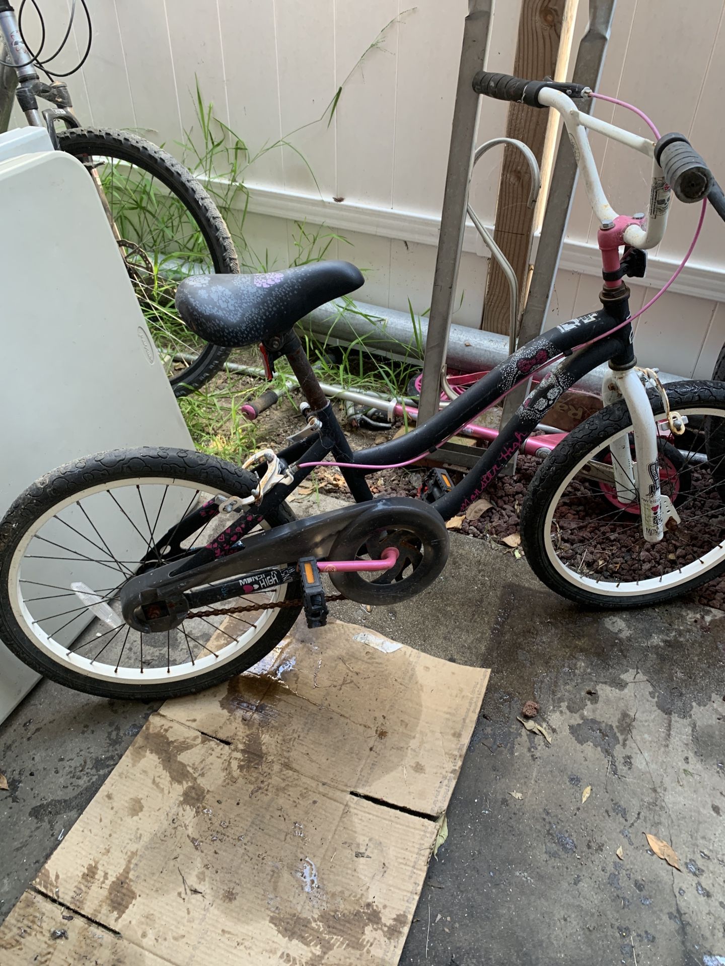 Girls bike 