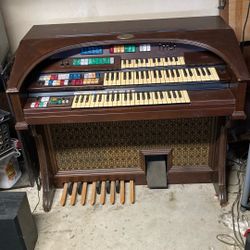 Wurlitzer Orbit Synthesizer Organ
