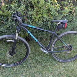 Trek Mountain Bike (size 19.5) ‘29’er