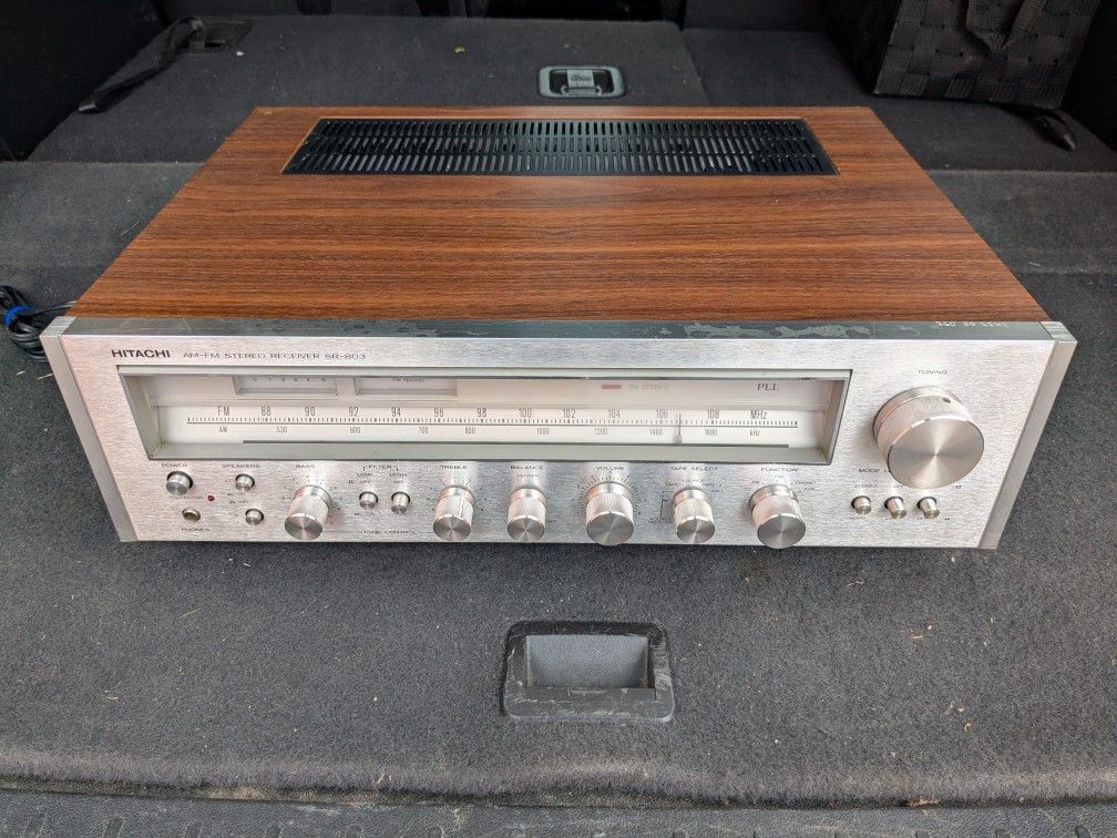 HITACHI AM-FM Stereo Receiver SR-803 230 Watts Project