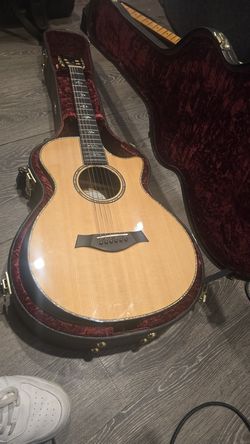 Taylor 912ce electric acoustic guitar