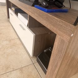 Tv Stand Up To 85”