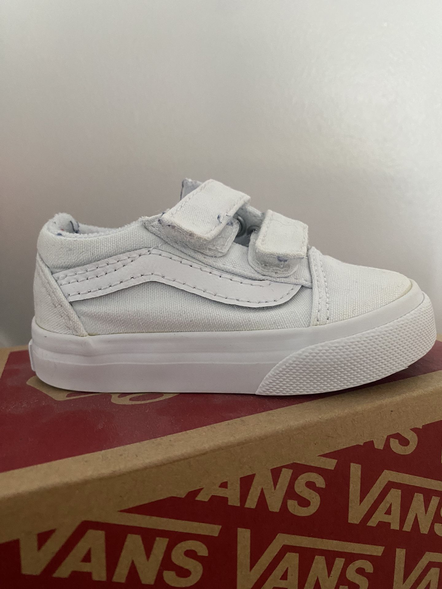 Size 4 Vans