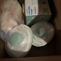 Breast Pump And Breast Milk Bags 