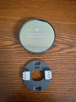 Google Nest Smart Thermostat – Charcoal  Perfect condition and fully functional. Not linked to any account and ready to install. Includes only what is