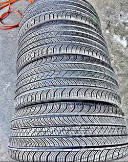 235/50r18 Continental tires con 80% de Vida Las 4