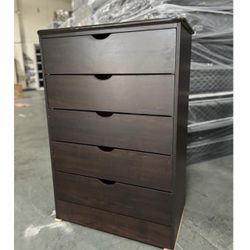 5 Drawer Dresser 