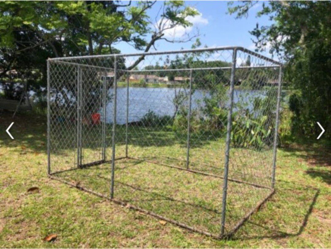 Used Outdoor Dog Kennel with Free Large Dog House - $250 (or best offer)