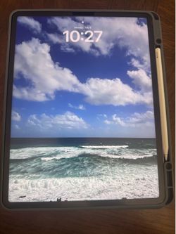 iPad Pro (12.9-inch) (6th generation)
