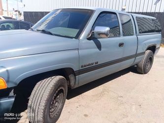 1996 Dodge Ram 1500 V8 Extended Cab Pickup