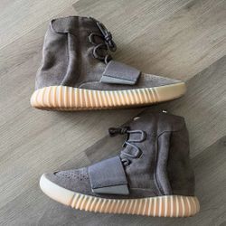 Yeezy 750 - Chocolate