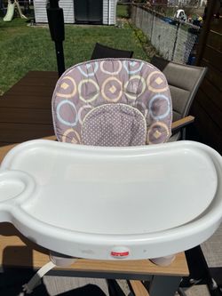 Healthy Car Deluxe Booster seat with feeding tray and washable