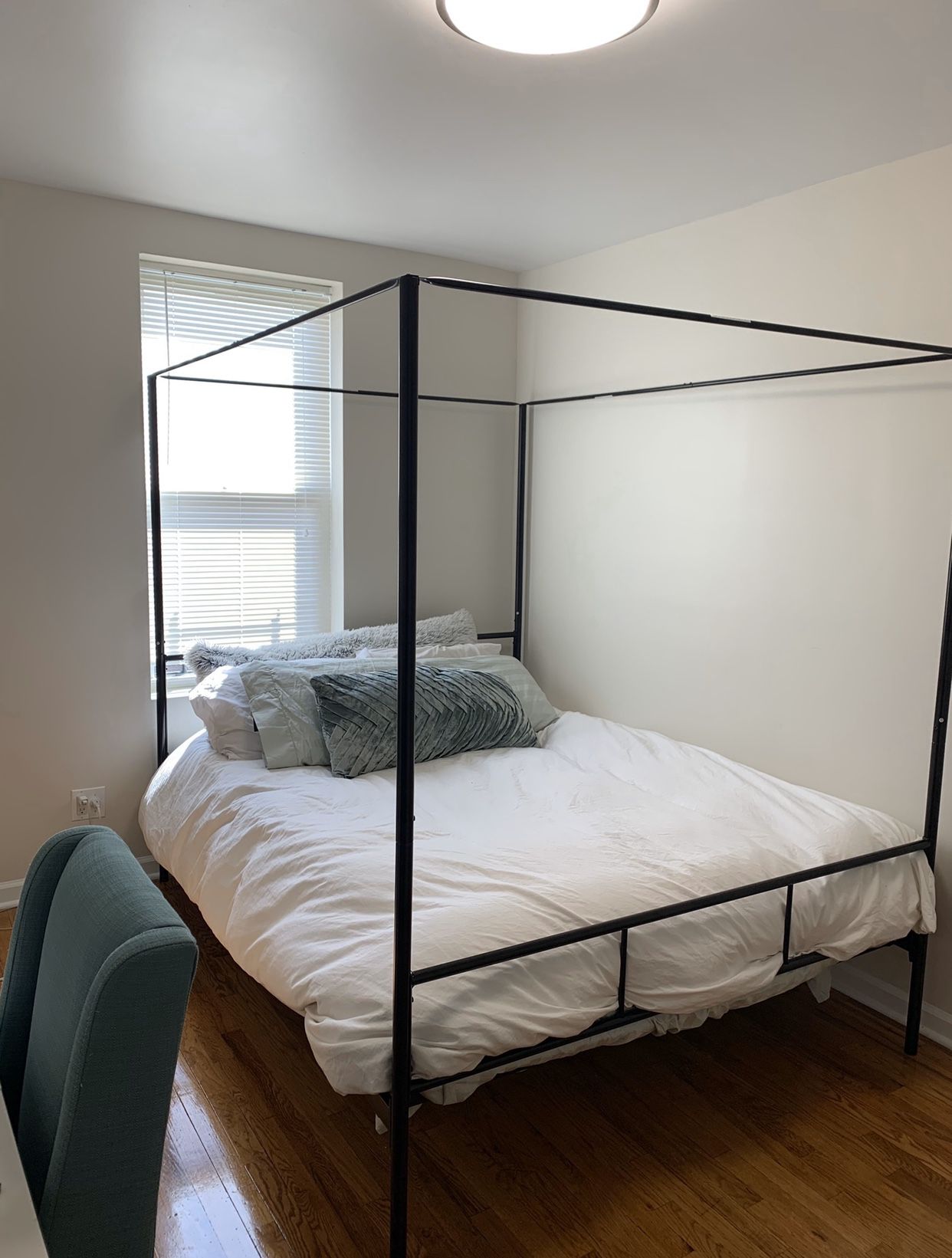 Queen sized canopy bed frame! - NEED GONE ASAP.
