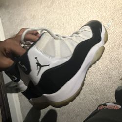 Jordan 11s 