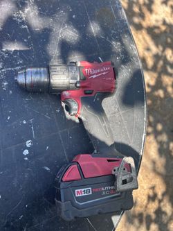 Drill Milwaukee