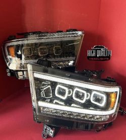 Dodge Ram 2019. 2024 Headlights.