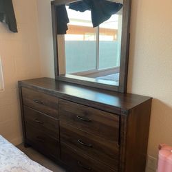 Bedroom set 