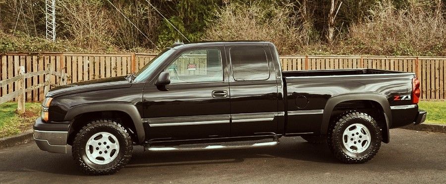 4X4 2003 Chevy Black Friday 🎁