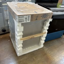 Built in dishwasher Thermador brand new