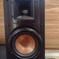 Klipsch B-200 Speakers, Like New