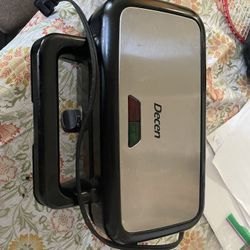 Breakfast making machine