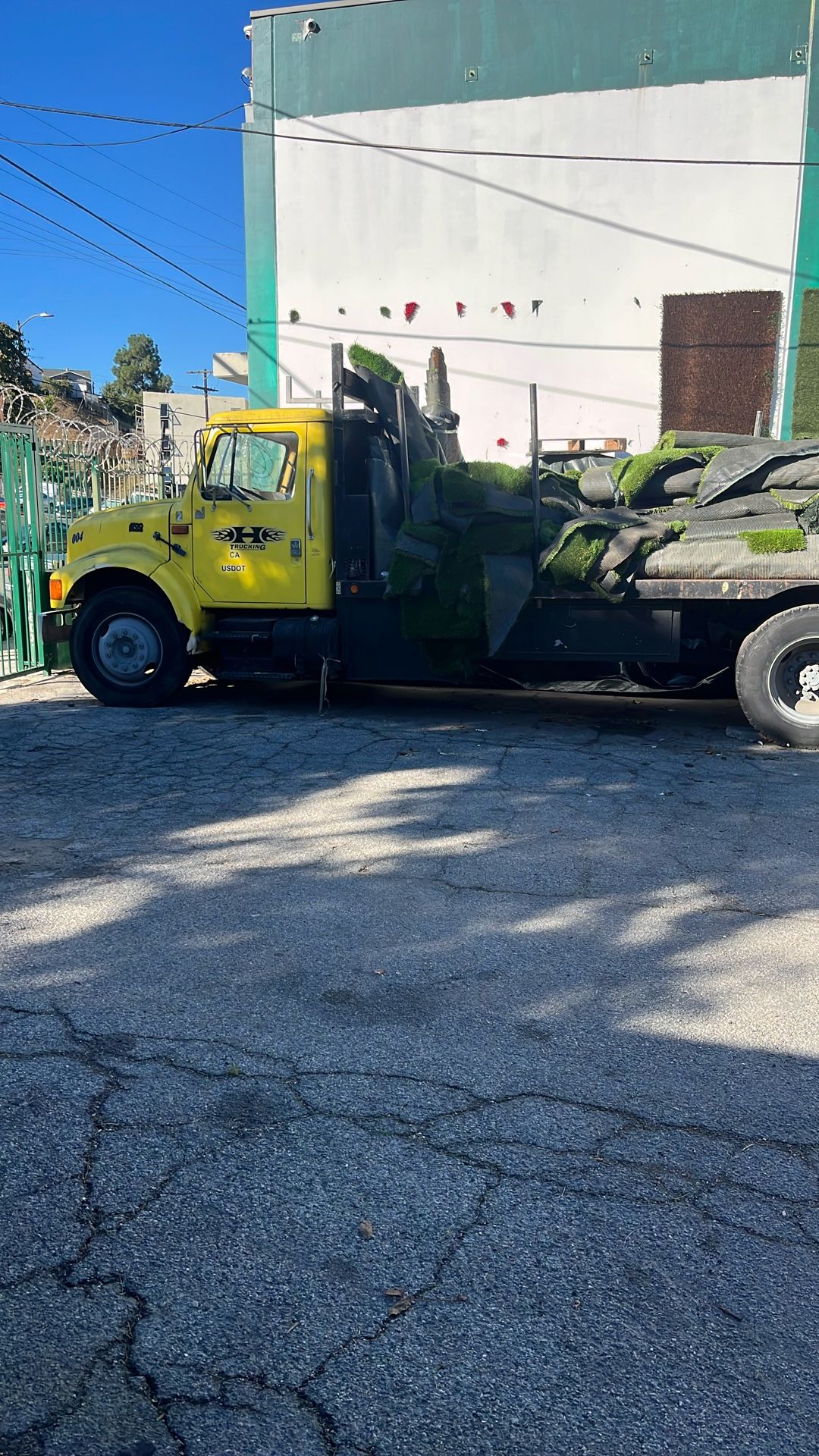 Diesel Truck !! Runs Great !