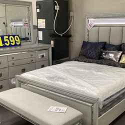 4 Pc Queen size Bedroom Set
